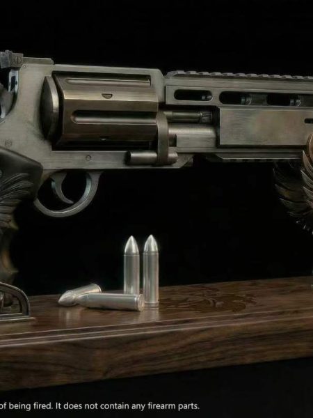 CG Studio 1/1 Resident Evil Requiem Revolver Resin Statue